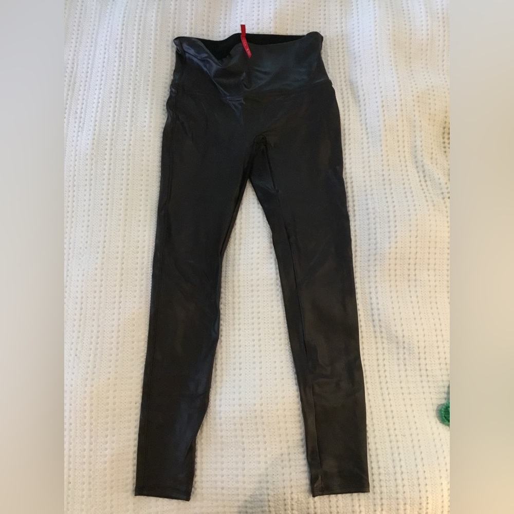 Spanx faux leather leggings, worn twice, Sz L